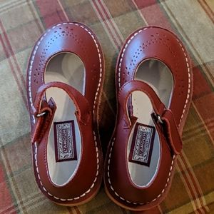 Like new L'Amour girls shoes size 10